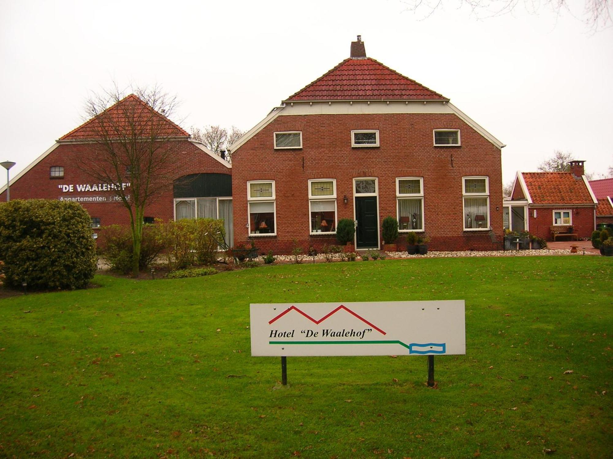 Hotel De Waalehof Jipsinghuizen Exterior foto