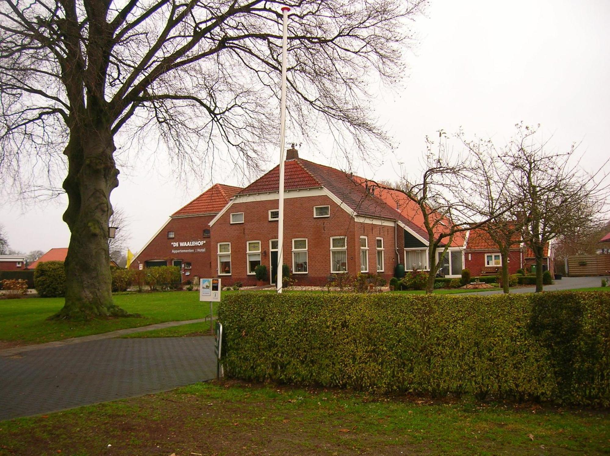 Hotel De Waalehof Jipsinghuizen Exterior foto