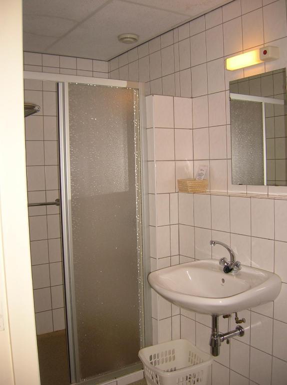 Hotel De Waalehof Jipsinghuizen Habitación foto